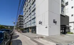 Fachada do empreendimento Studio mobiliado, Jurerê Spot, Jurerê em Jurerê, Florianópolis — pronto para morar na planta