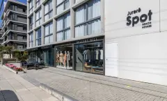 Fachada do empreendimento Studio mobiliado, Jurerê Spot, Jurerê em Jurerê, Florianópolis — pronto para morar na planta
