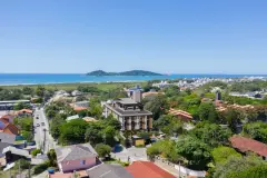 Fachada do empreendimento Málaga em Campeche, Florianópolis — em lançamento na planta