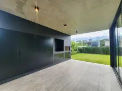 8ba0c9d2 1fa6 45d4 9c58 do empreendimento Casa alto padrão no condomínio Ilha do Arvoredo-Av, Red Park em Rio Vermelho, Florianópolis — pronto para morar na planta