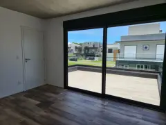 Foto 15 de 27 do empreendimento Casa alto padrão no condomínio Ilha do Arvoredo-Av, Red Park em Rio Vermelho, Florianópolis — pronto para morar na planta