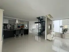 Foto principal do empreendimento Cobertura triplex, semimobiliada no Centro de Florianópolis em Centro, Florianópolis — pronto para morar na planta